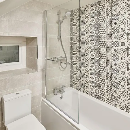 1 - Khyber Apartmán *