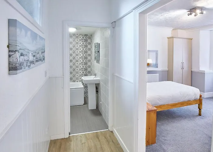 1 - Khyber アパート ウィットビー