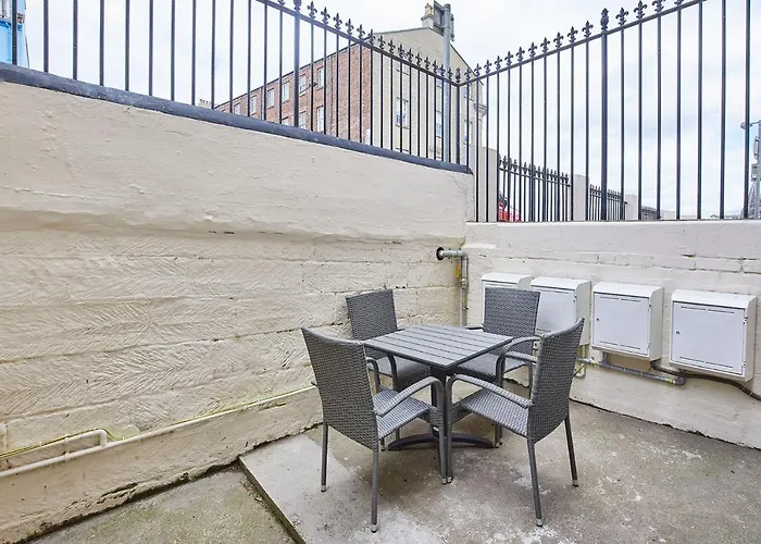 アパート 1 - Khyber ウィットビー